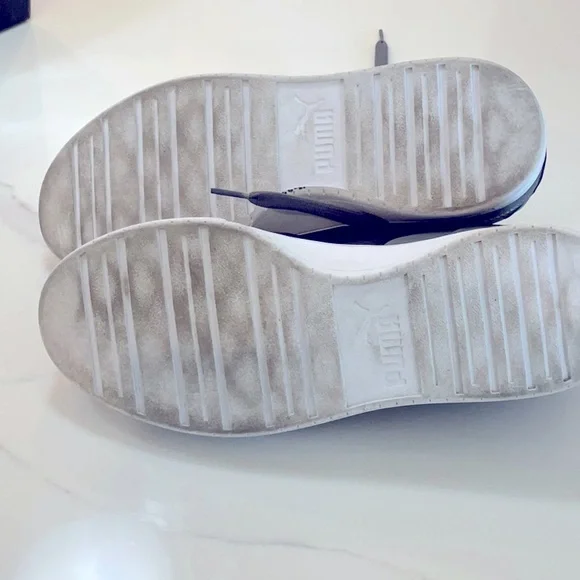 Men’s Puma soft foam grey sneakers. In almost new condition. Size 10. - Picture 6 of 6